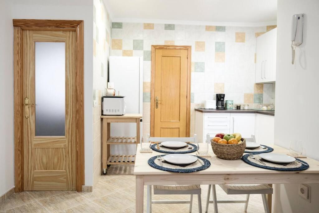 Apartamento A 100M Del Ayuntamiento Huelva Exterior foto